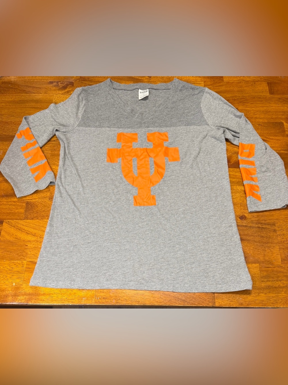 PINK Victoria’s Secret University of Texas Long Sleeve V Neck Shirt Gray
